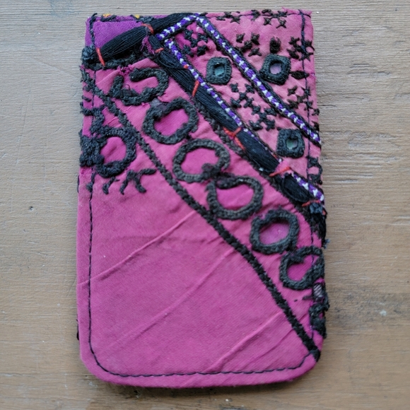🌎👽 Free People Boho Embroidered Repurposed vtg banjara hippie Wallet card case - Picture 15 of 16